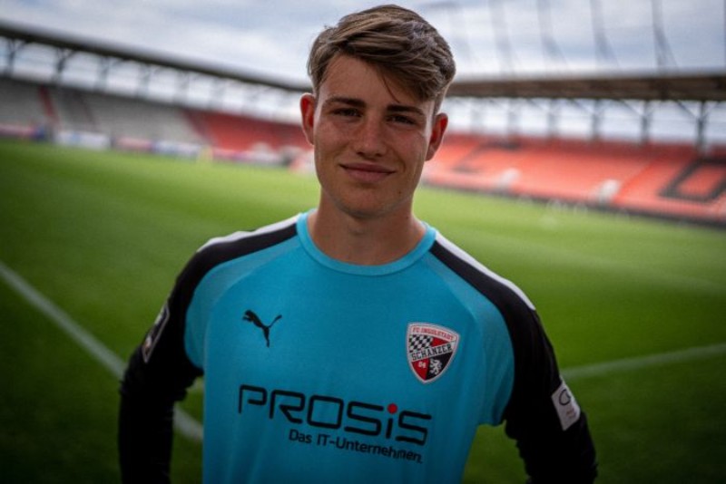 FC Ingolstadt 2022-23 GK 1 Kit
