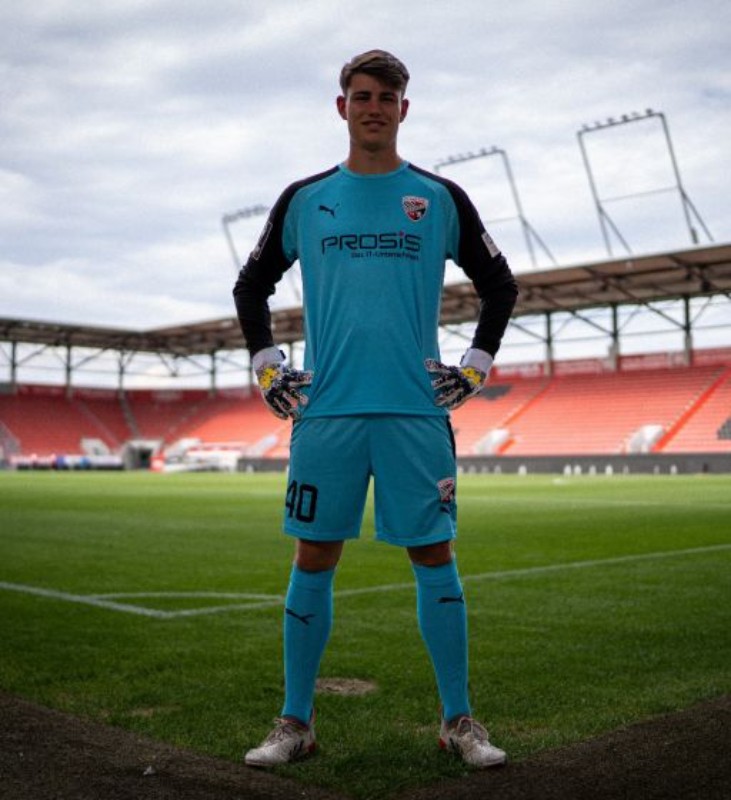 FC Ingolstadt 2022-23 GK 1 Kit