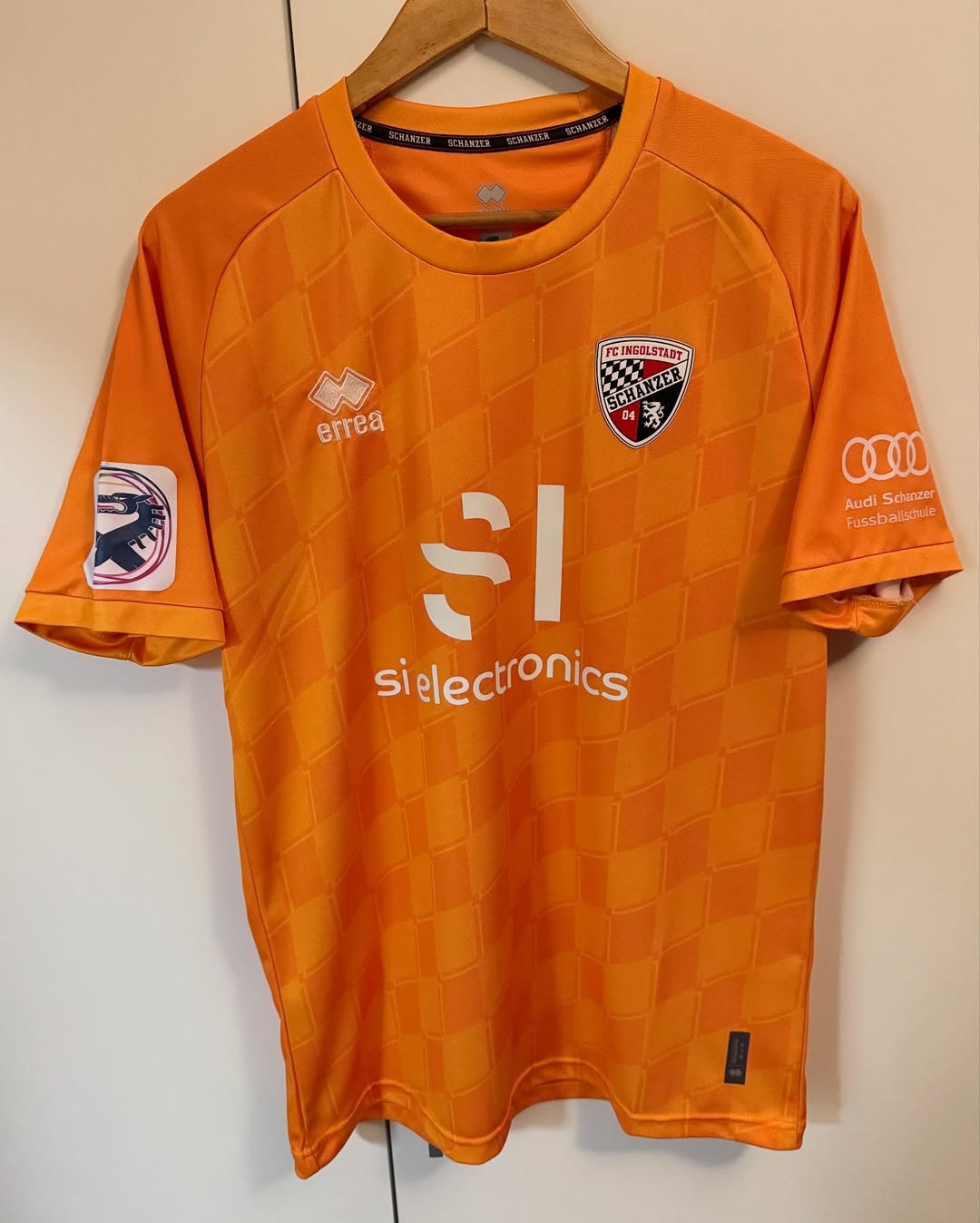 FC Ingolstadt 2024-25 GK 1 Kit