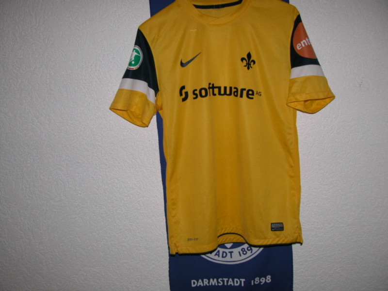 SV Darmstadt 98 2012-13 GK Kit