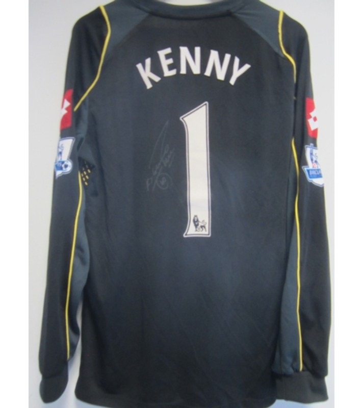 Queens Park Rangers 2011-12 GK Home Kit