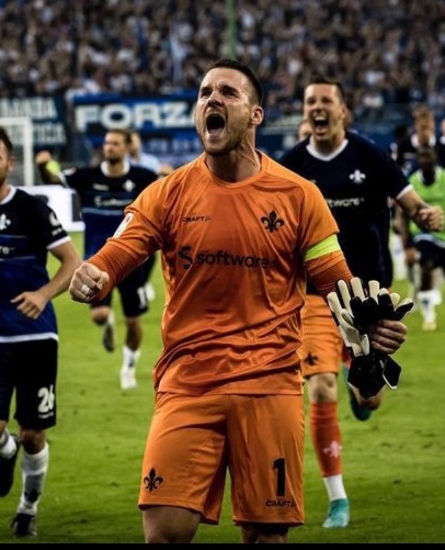 SV Darmstadt 98 2022-23 GK 2 Kit