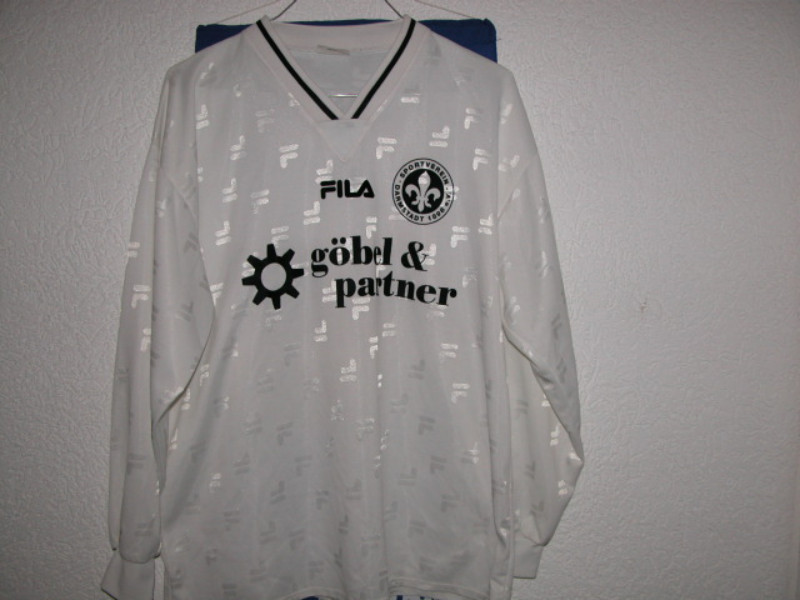 SV Darmstadt 98 1999-00 Away Kit