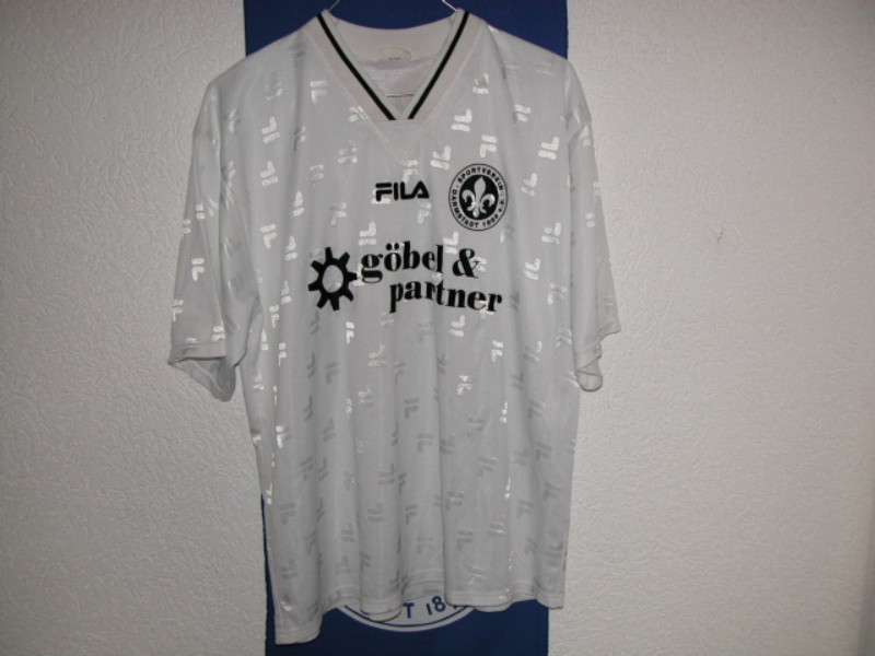 SV Darmstadt 98 1999-00 Away Kit
