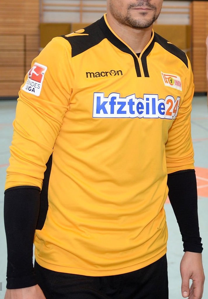 Union Berlin 2015-16 GK 2 Kit