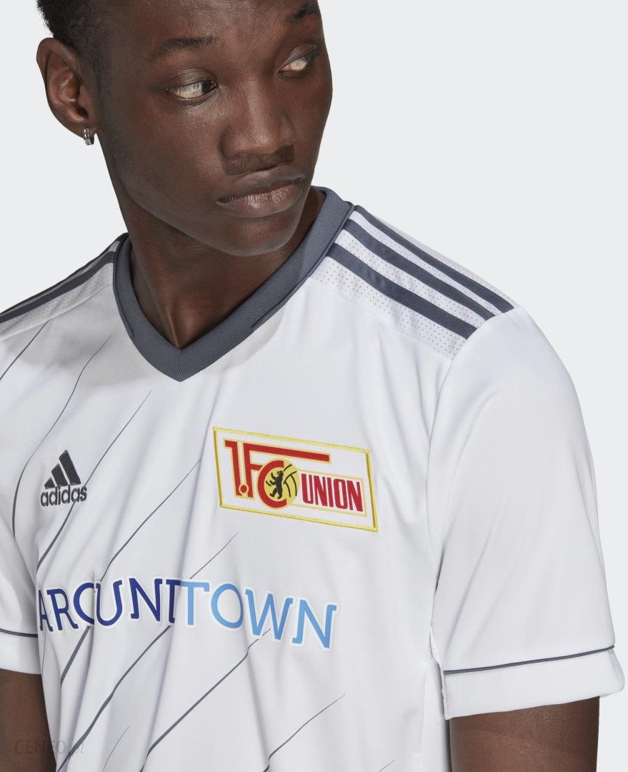 Union Berlin 2020-21 Away Kit