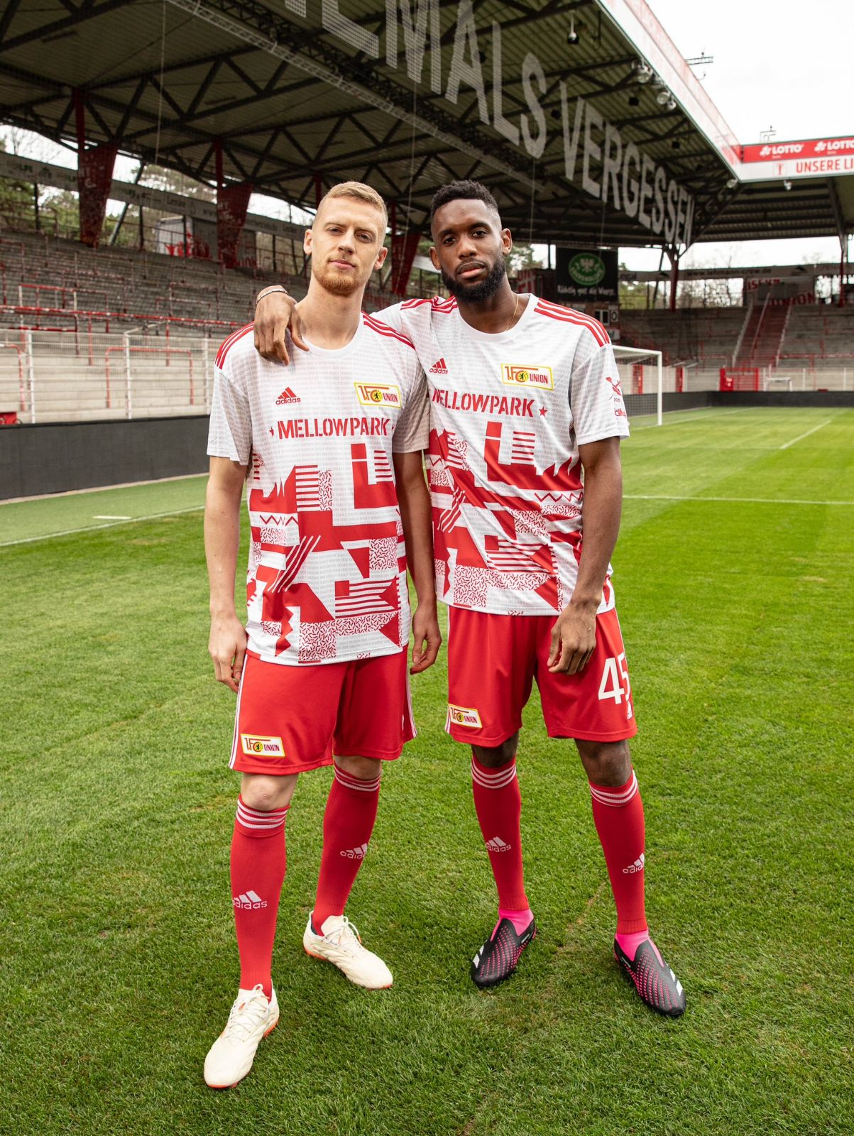 Union Berlin 2022-23 Fourth Kit