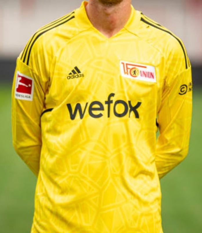Union Berlin 2022-23 GK 1 Kit