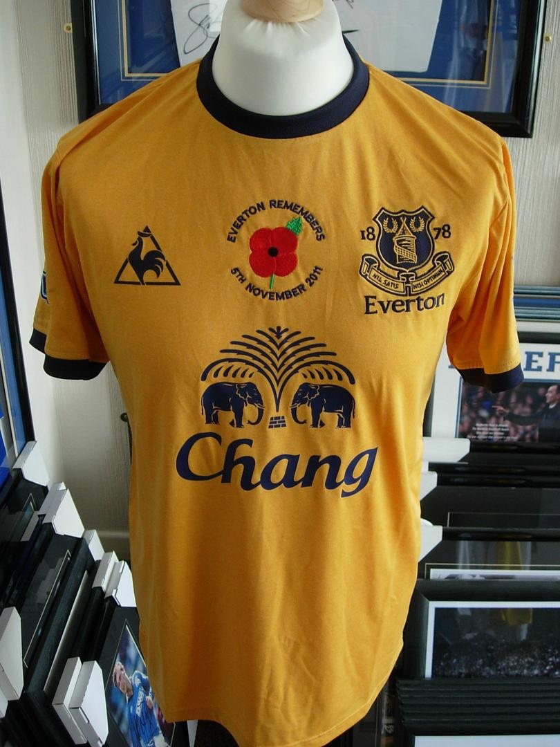 Everton FC 2011-12 Away V2 Kit