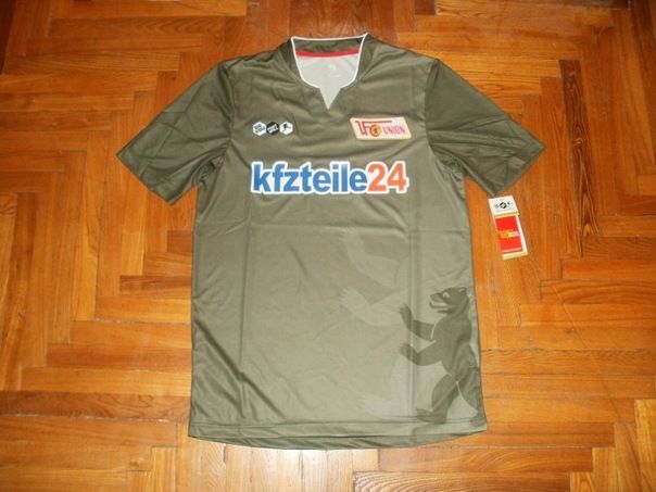 Union Berlin 2010-11 Away Kit