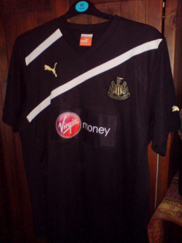 Newcastle United 2011-12 Third V2 Kit