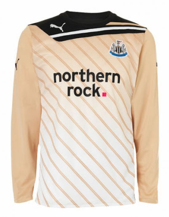 Newcastle United 2011-12 GK 1 Kit