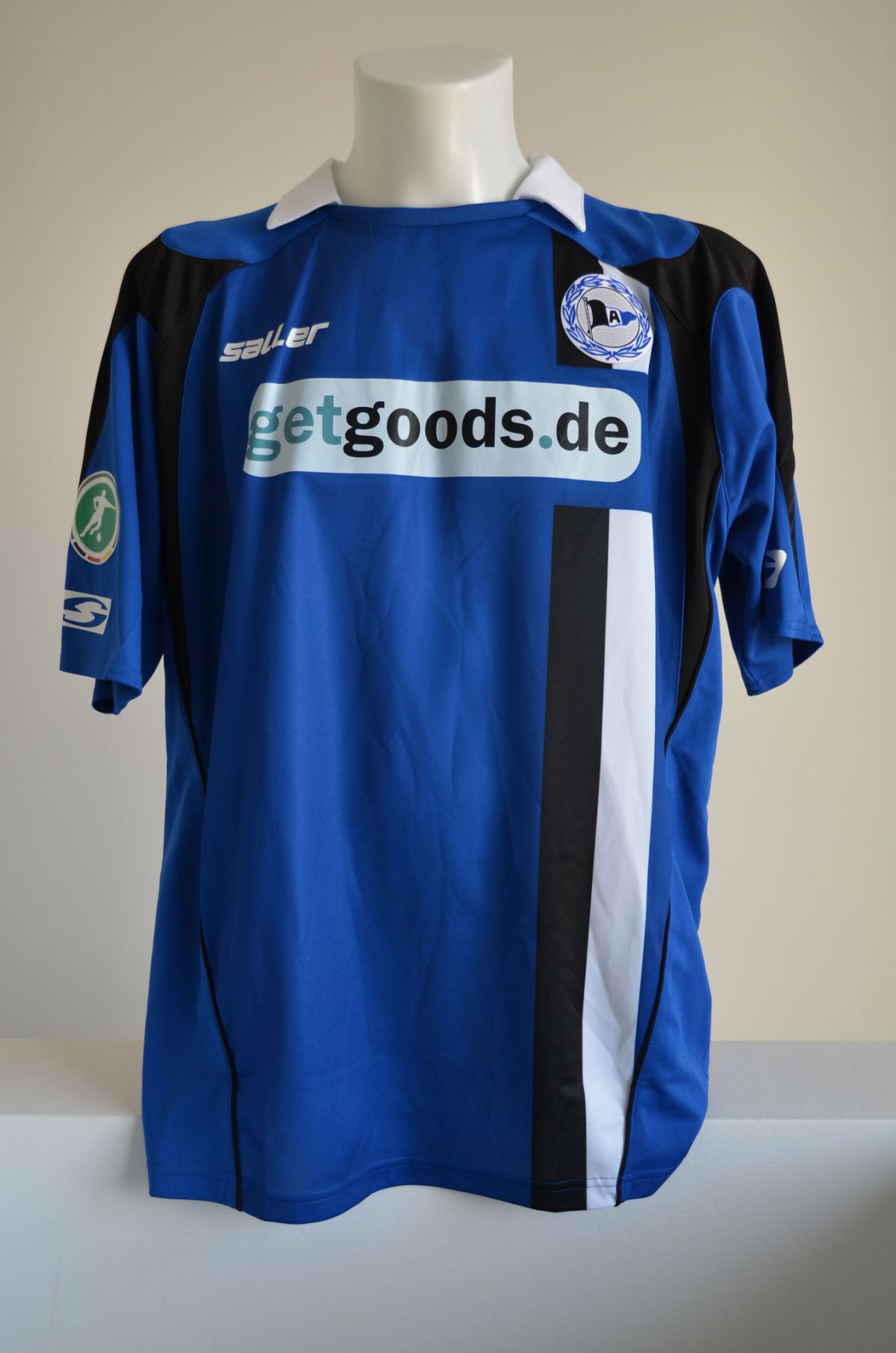 Arminia Bielefeld 2011-12 Home Kit