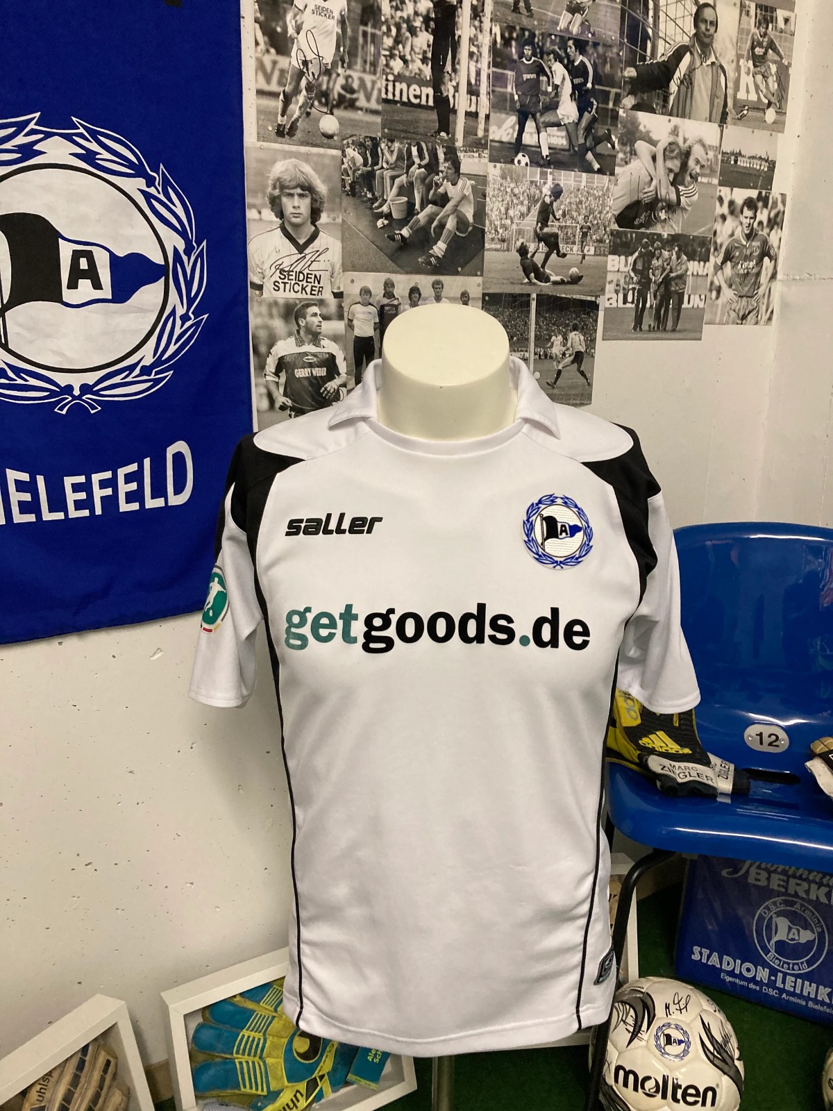 Arminia Bielefeld 2011-12 Away Kit
