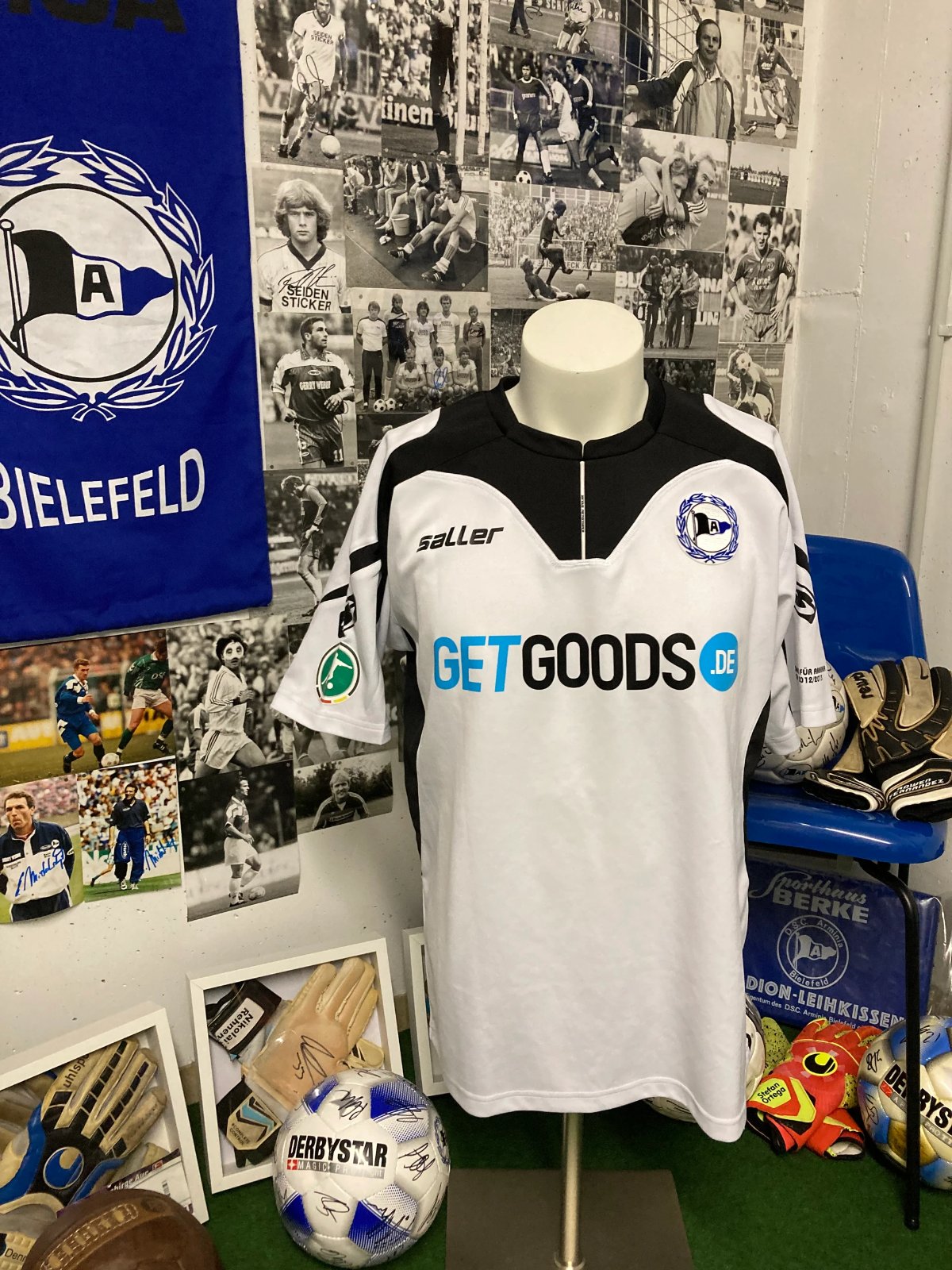 Arminia Bielefeld 2012-13 Away Kit