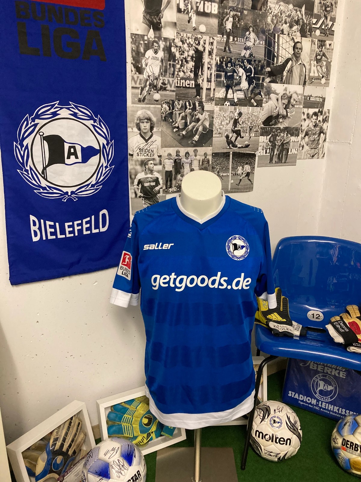 Arminia Bielefeld 2013-14 Home V2 Kit