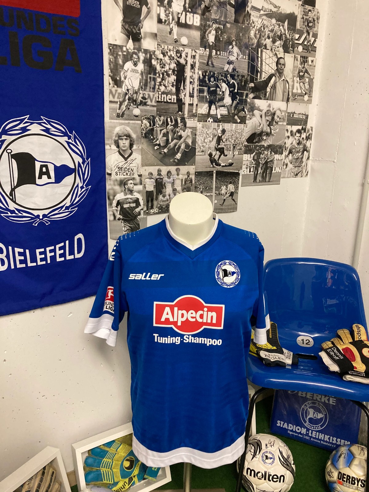Arminia Bielefeld 2013-14 Home V4 Kit