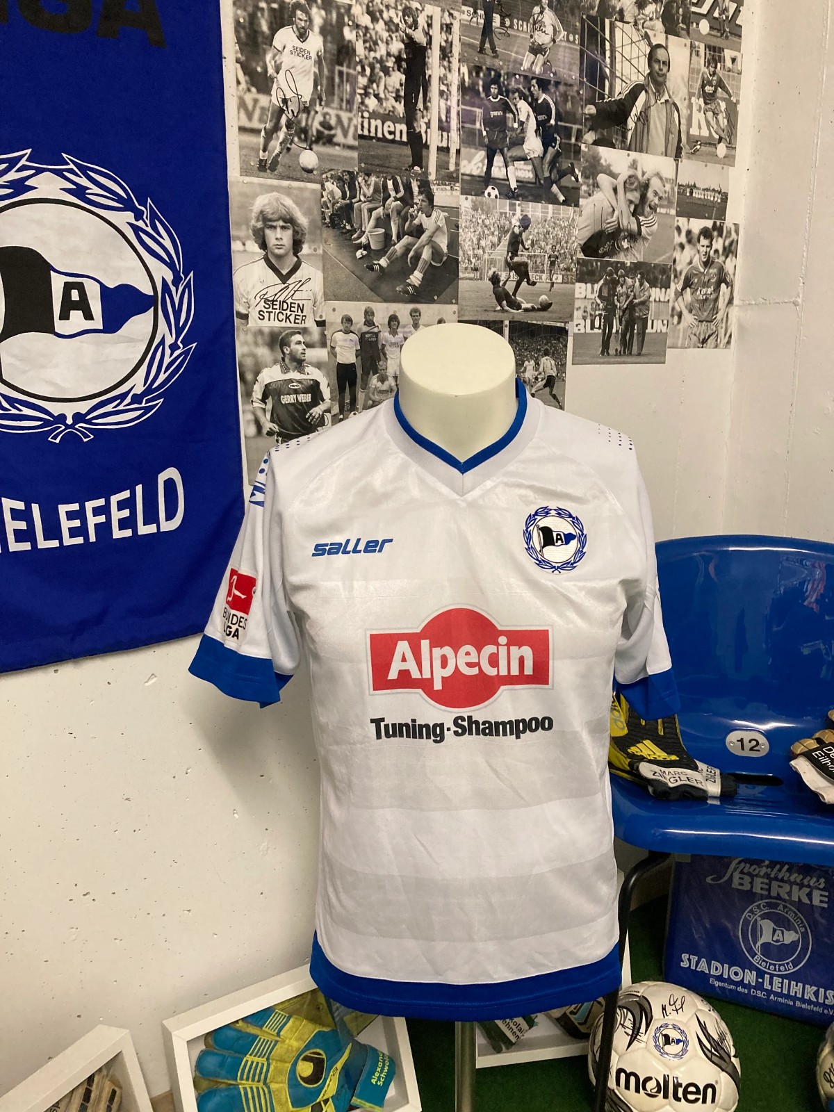 Arminia Bielefeld 2013-14 Away V3 Kit