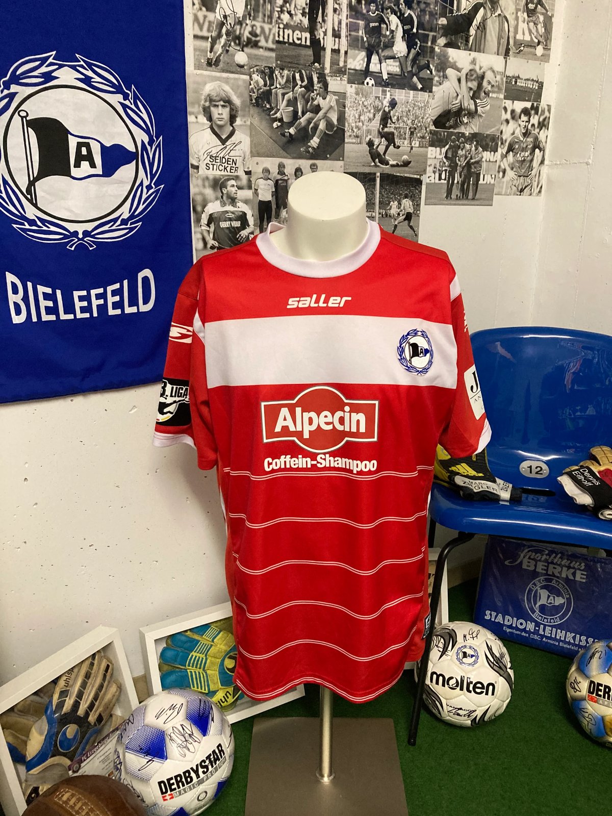 Arminia Bielefeld 2014-15 Third Kit