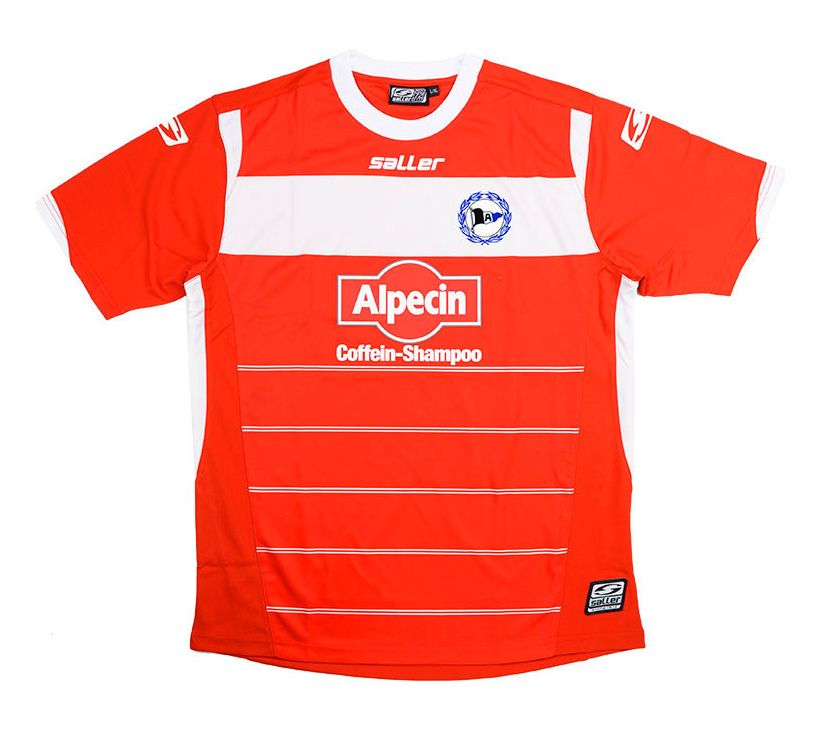Arminia Bielefeld 2014-15 Third Kit