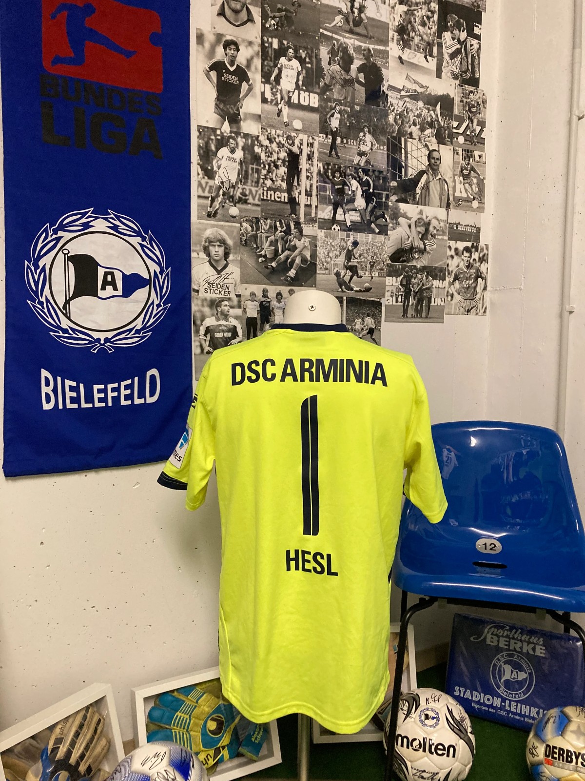 Arminia Bielefeld 2015-16 Third Kit