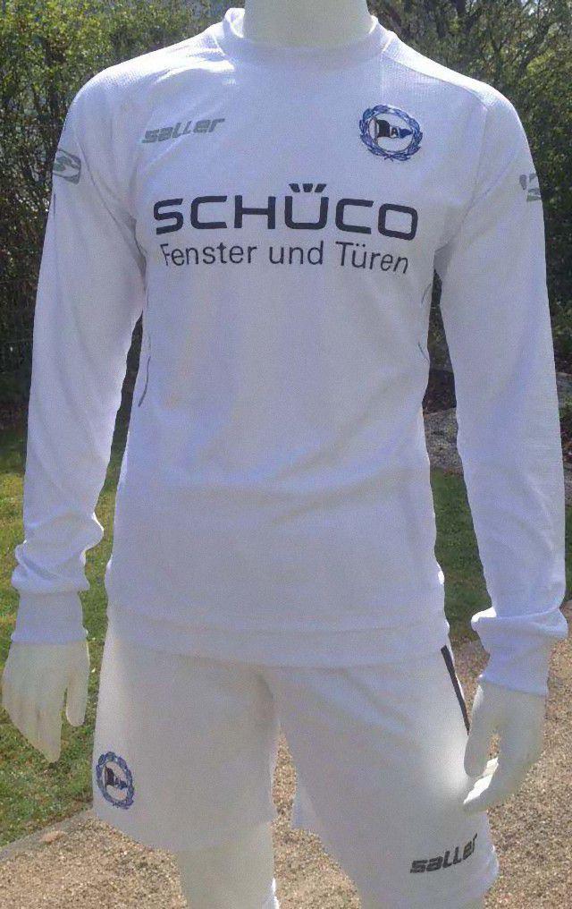 Arminia Bielefeld 2016-17 Away Kit