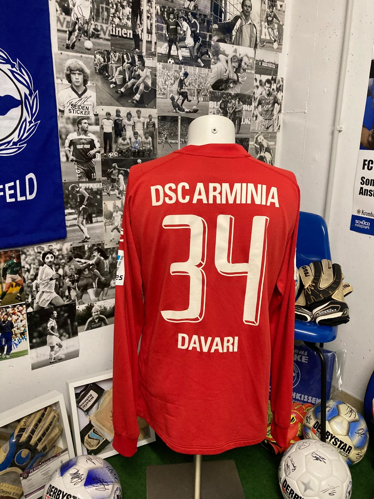 Arminia Bielefeld 2016-17 Third Kit