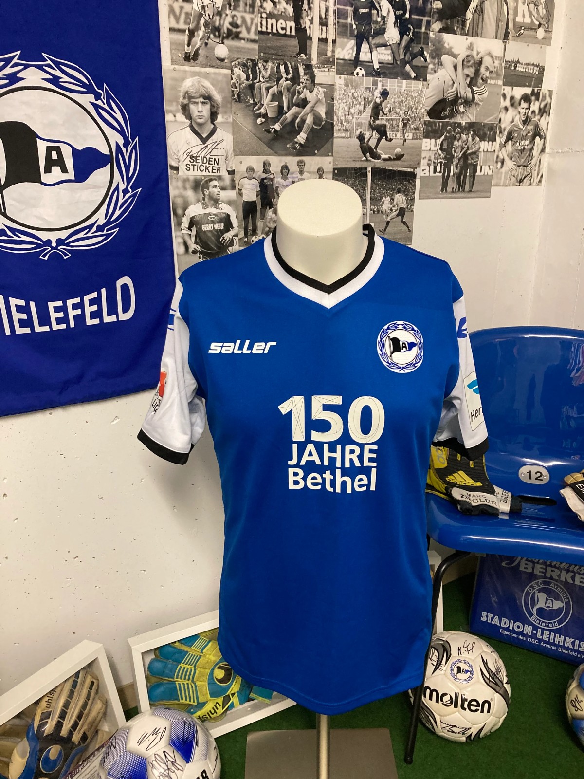 Arminia Bielefeld 2016-17 Home V2 Kit