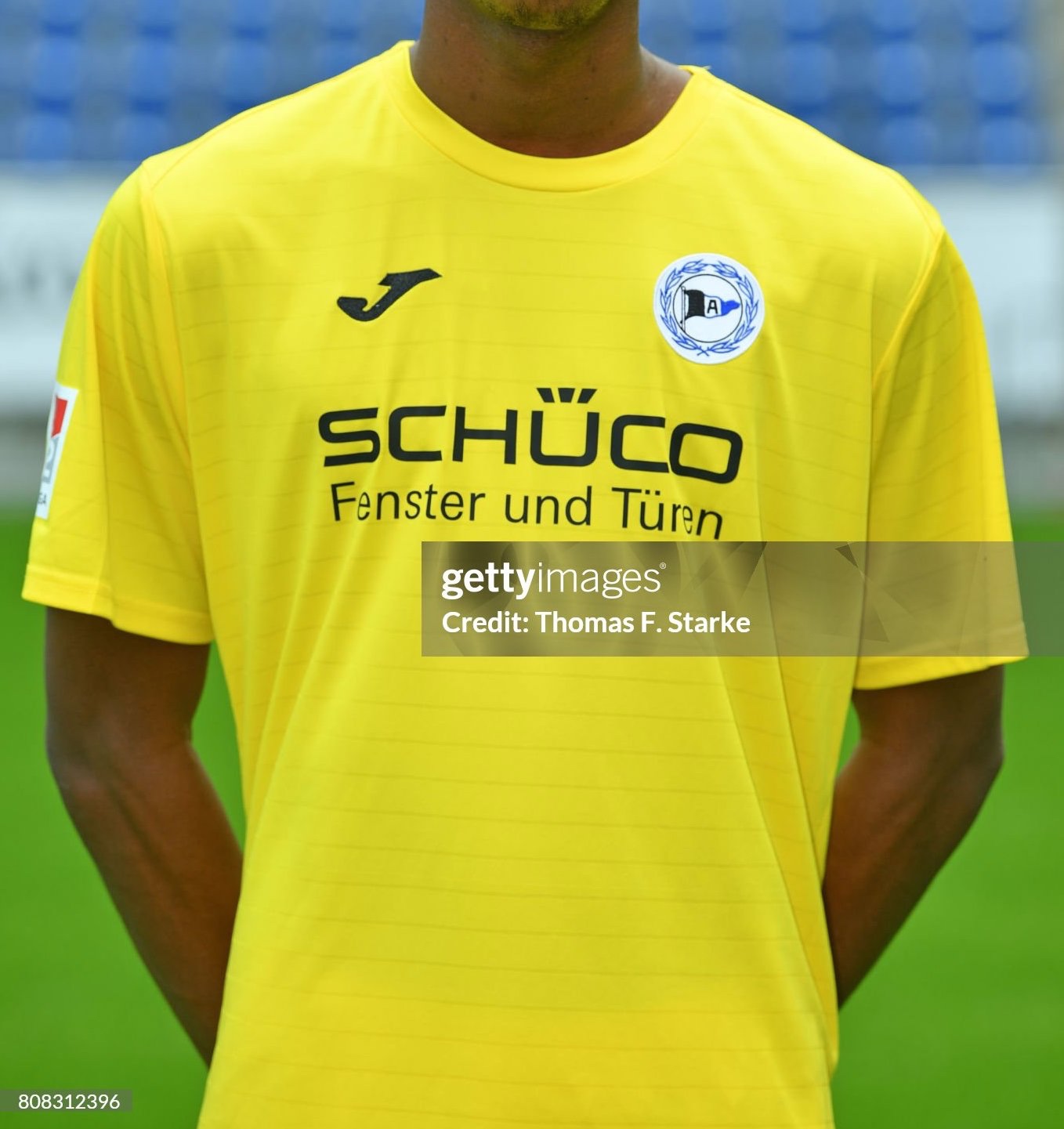 Arminia Bielefeld 2017-18 GK 1 Kit