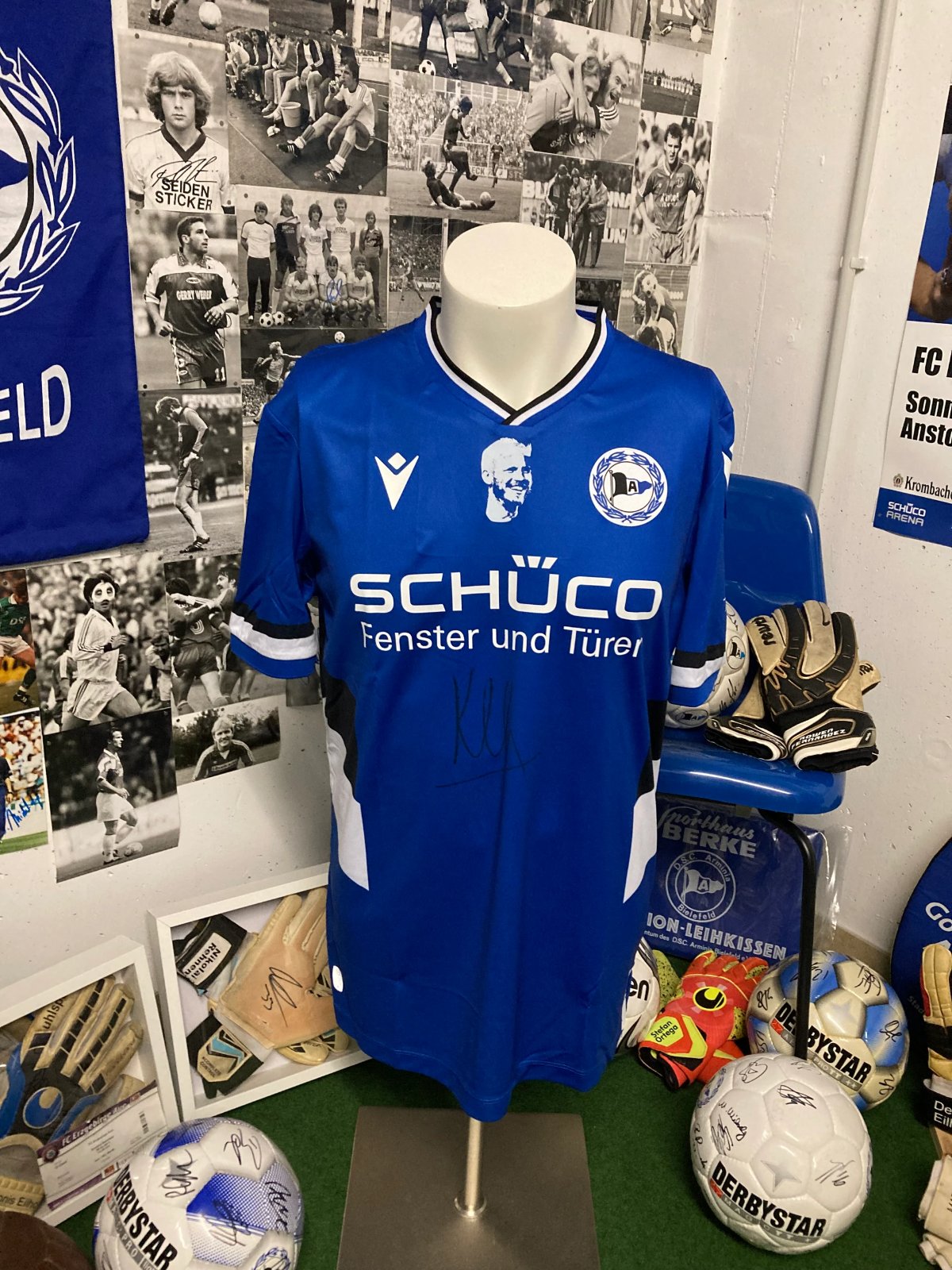 Arminia Bielefeld 2022-23 Home V3 Kit