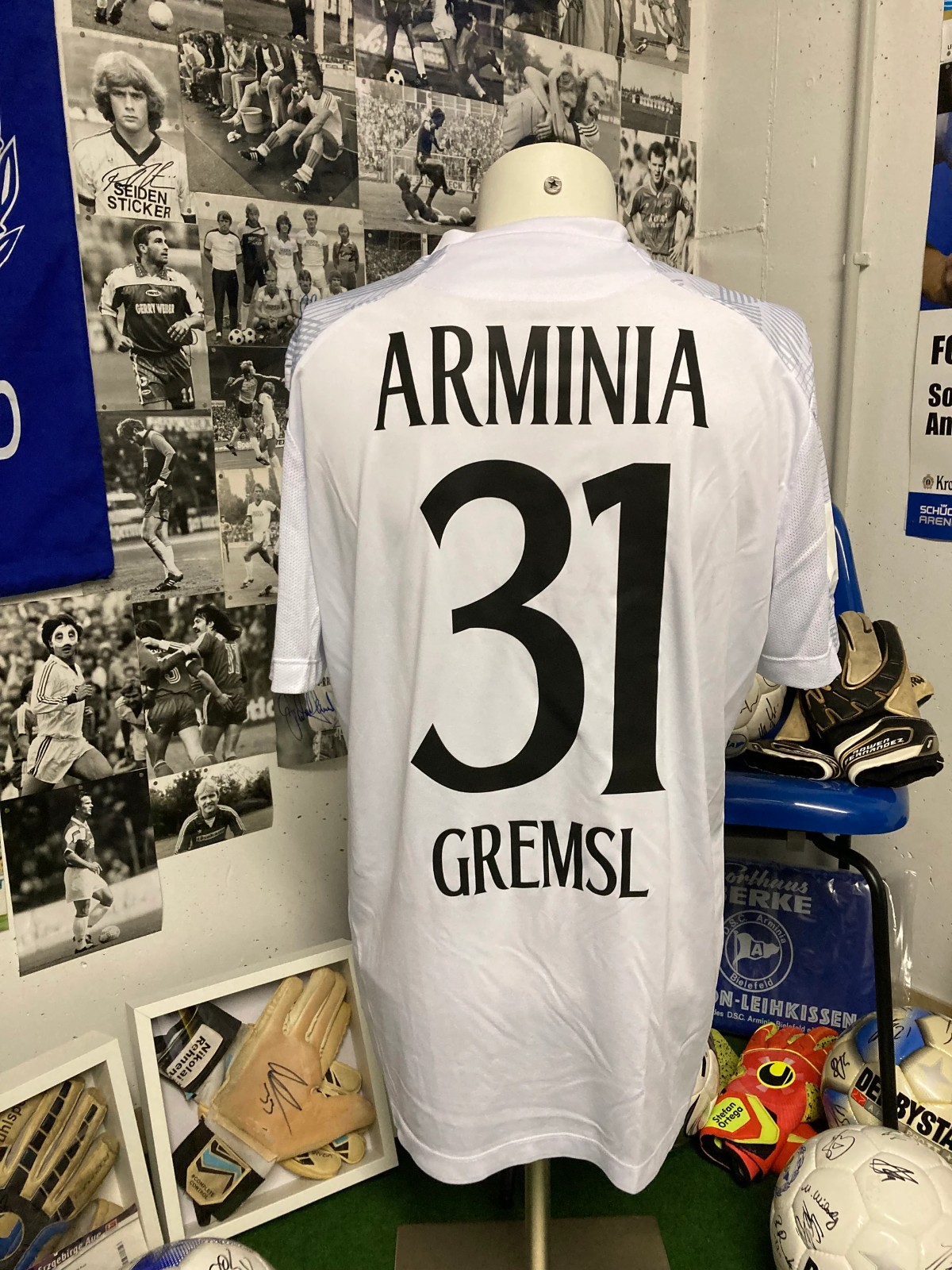 Arminia Bielefeld 2022-23 GK Special Kit