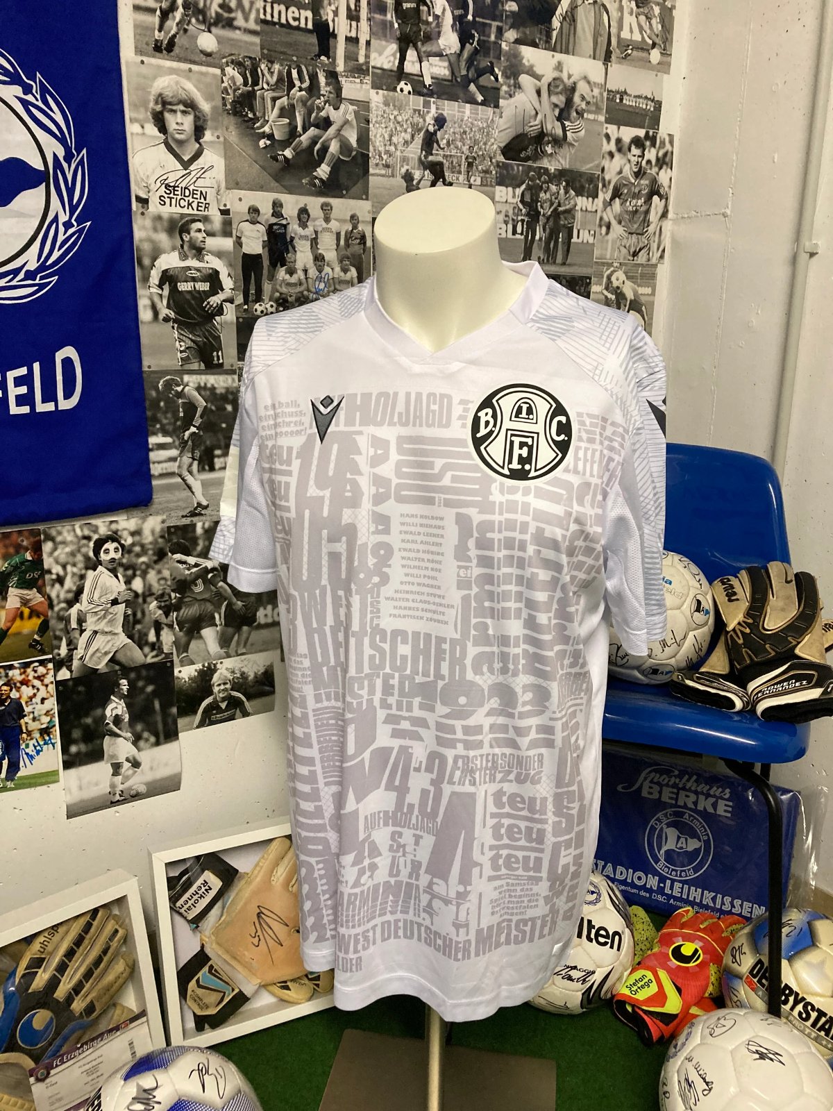 Arminia Bielefeld 2022-23 GK Special Kit