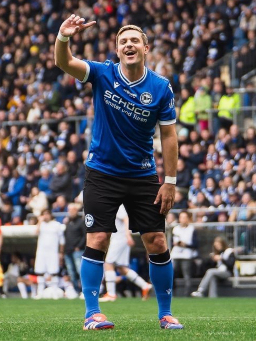 Arminia Bielefeld 2024-25 Farewell Home Kit