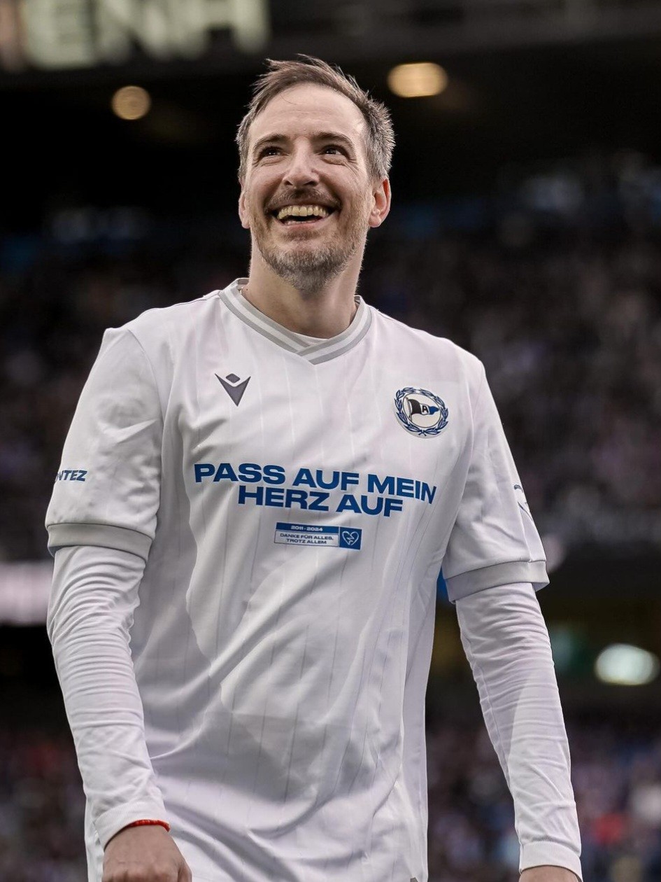 Arminia Bielefeld 2024-25 Farewell Away Kit