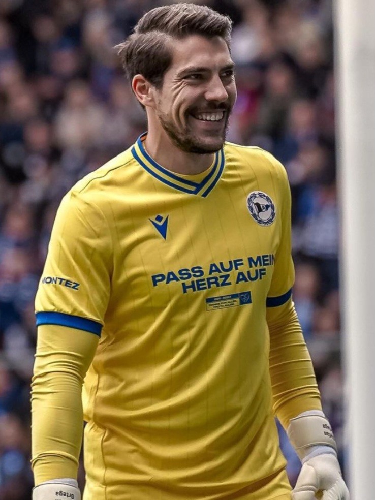 Arminia Bielefeld 2024-25 Farewell GK Home Kit