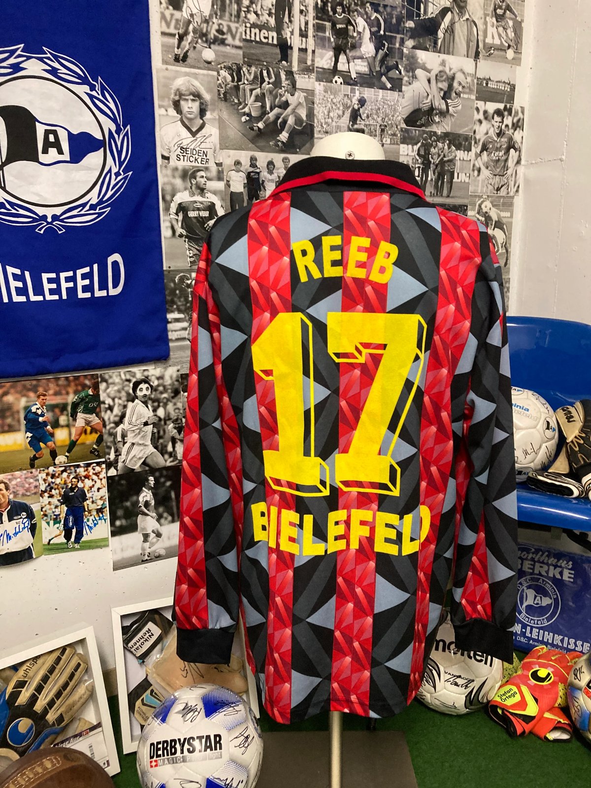 Arminia Bielefeld 1995-96 Third Kit