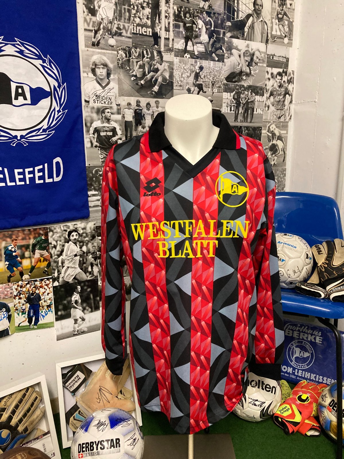 Arminia Bielefeld 1995-96 Third Kit