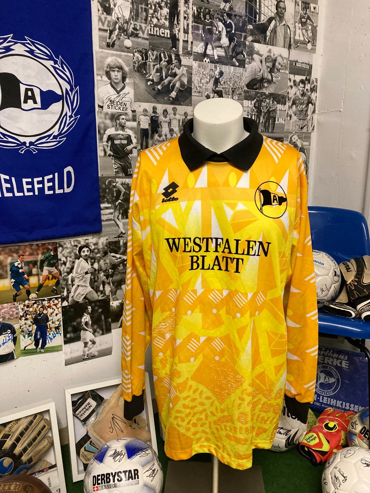 Arminia Bielefeld 1995-96 GK 1 Kit