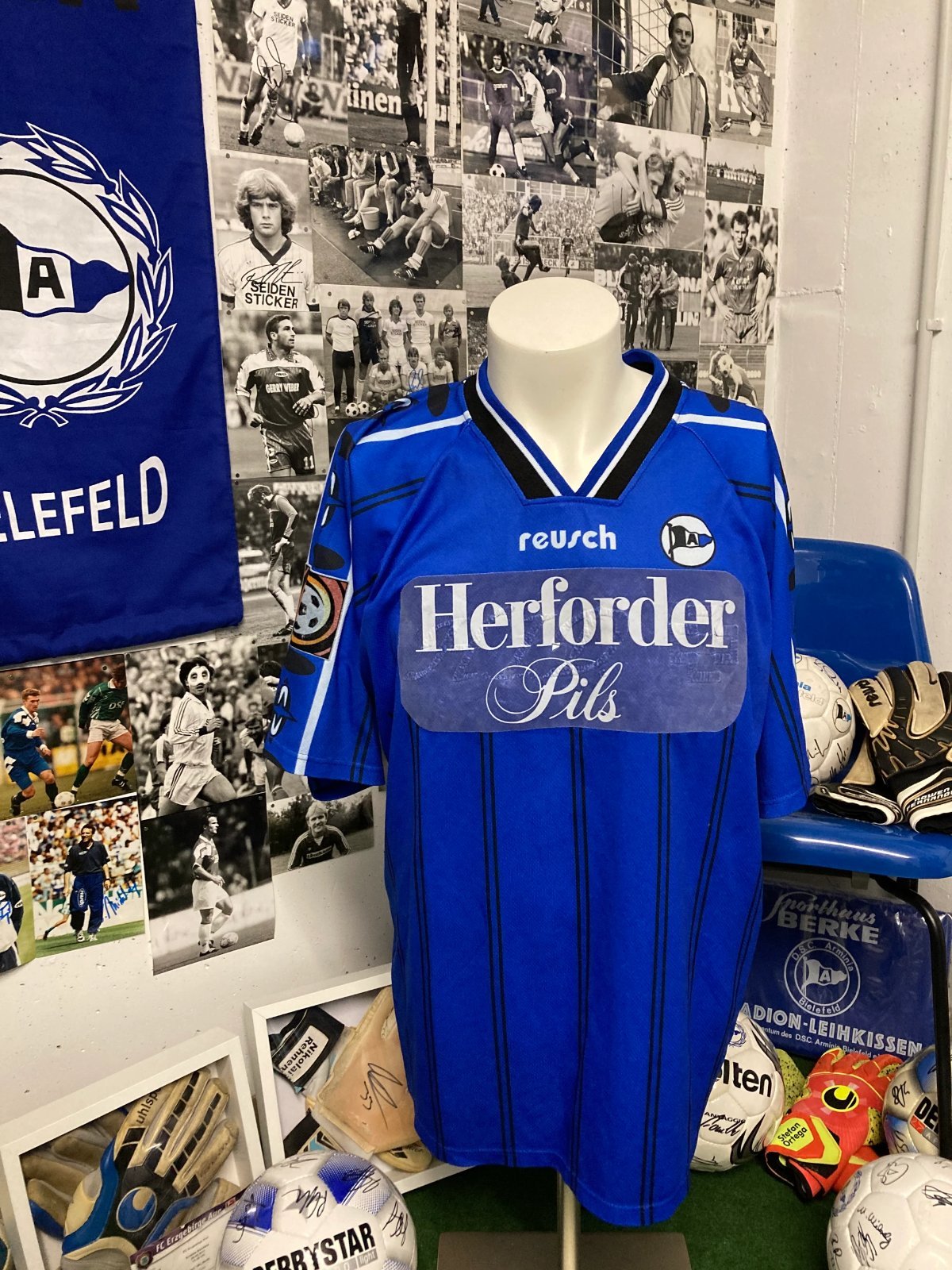 Arminia Bielefeld 1998-99 Home 2 Kit