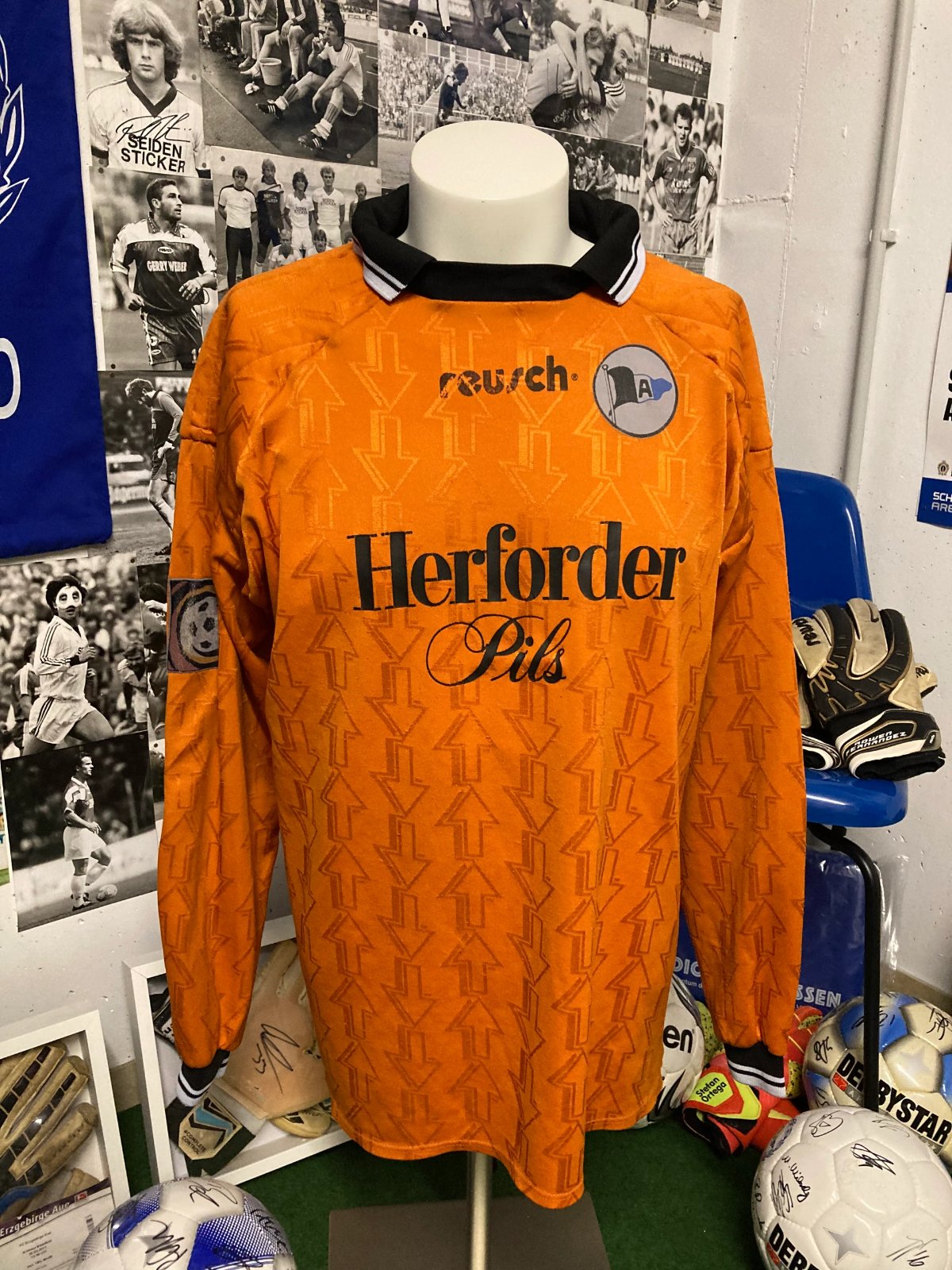 Arminia Bielefeld 1999-00 GK 3 Kit