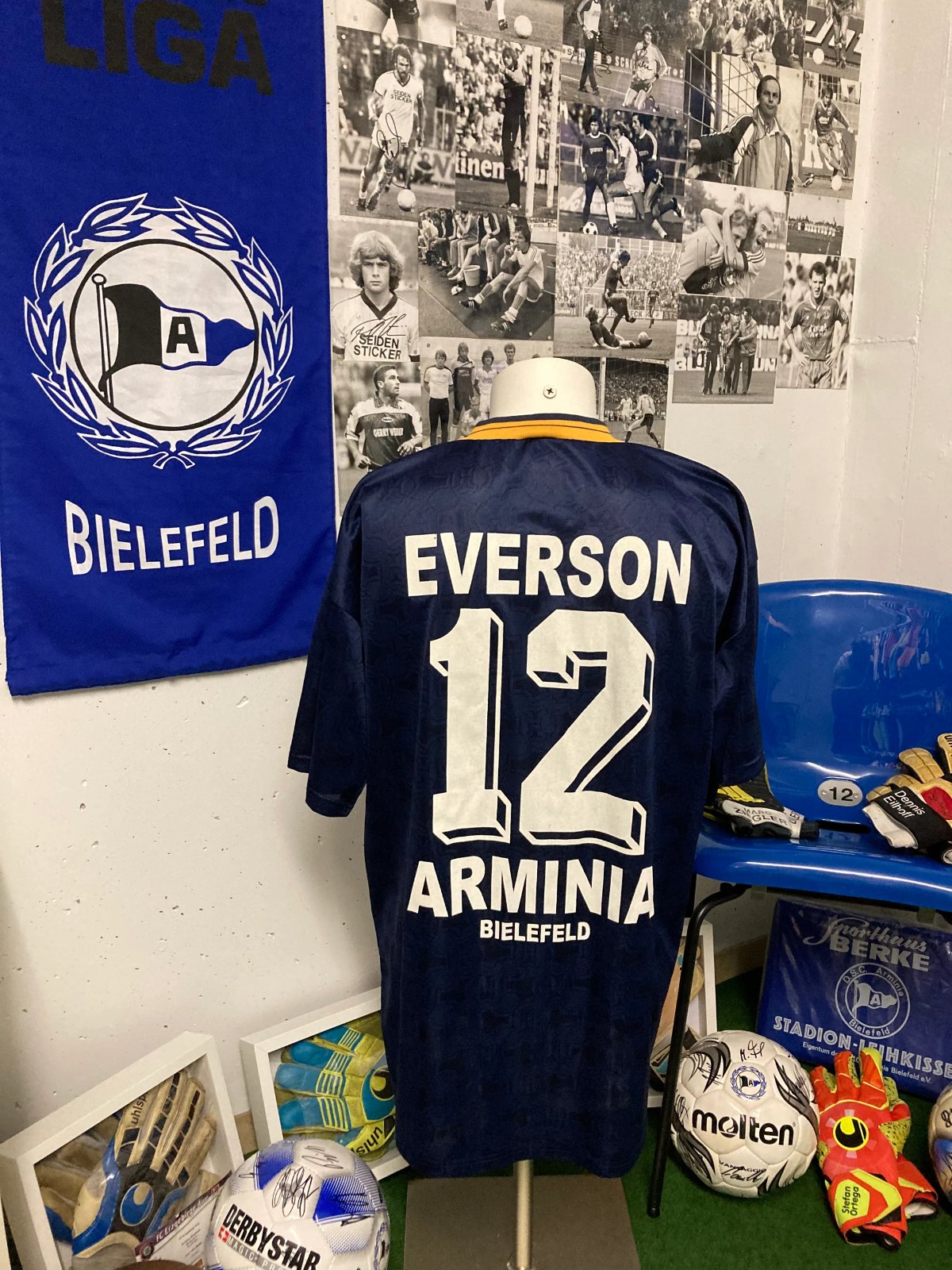 Arminia Bielefeld 2000-01 Away Kit