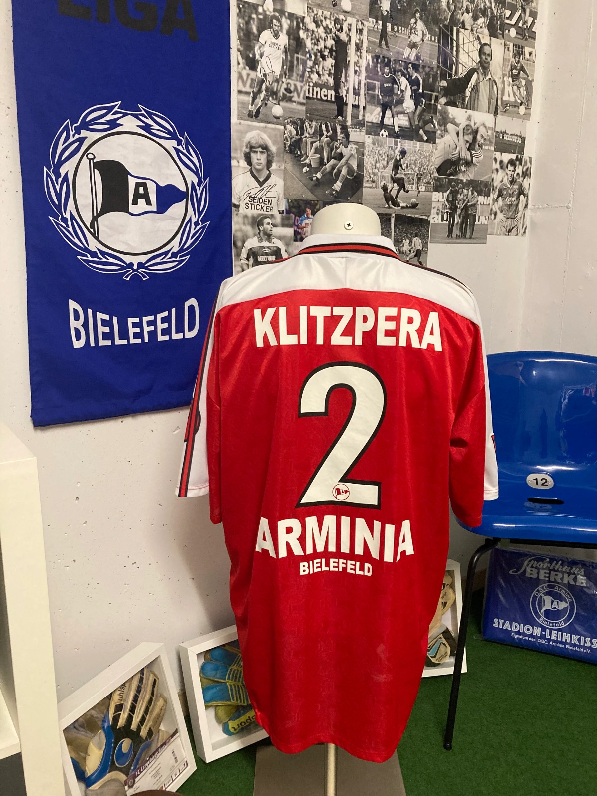 Arminia Bielefeld 2001-02 Third Kit