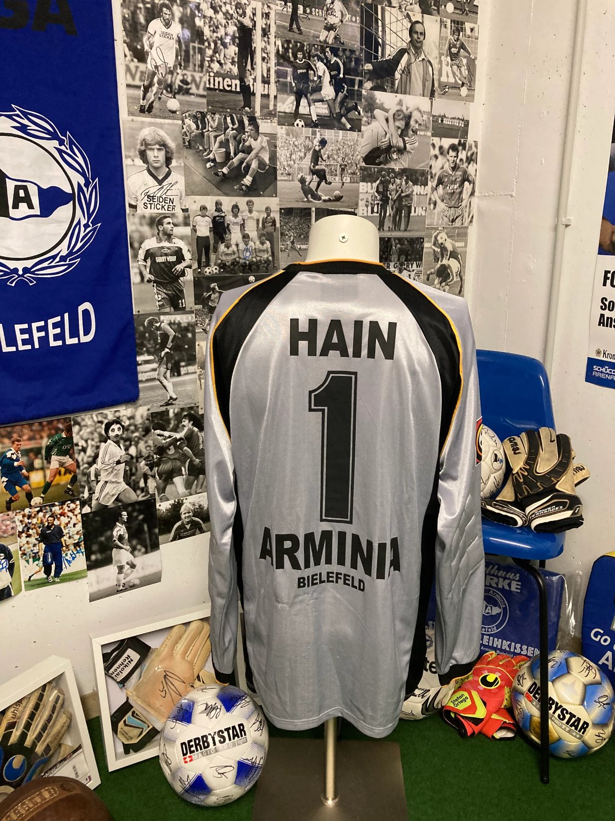 Arminia Bielefeld 2001-02 GK 1 Kit
