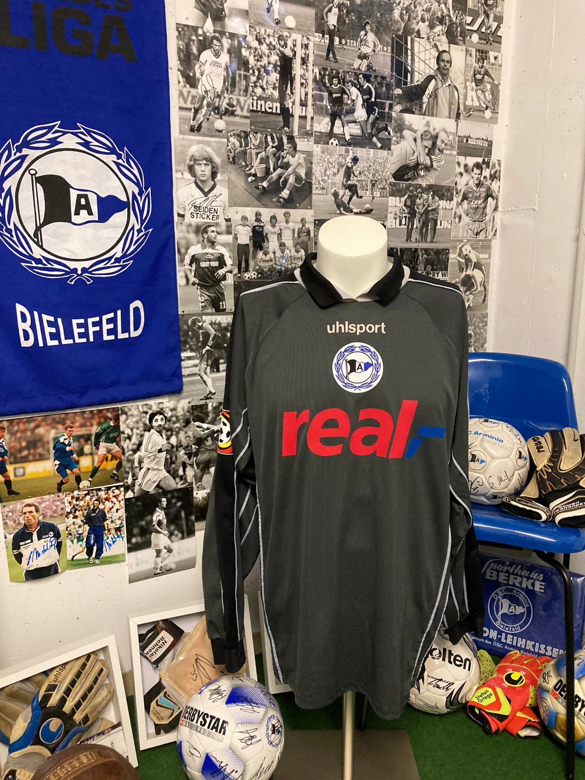 Arminia Bielefeld 2001-02 GK 3 Kit
