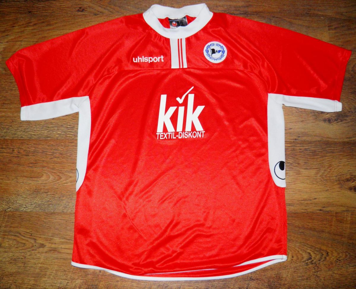 Arminia Bielefeld 2002-03 Third Kit