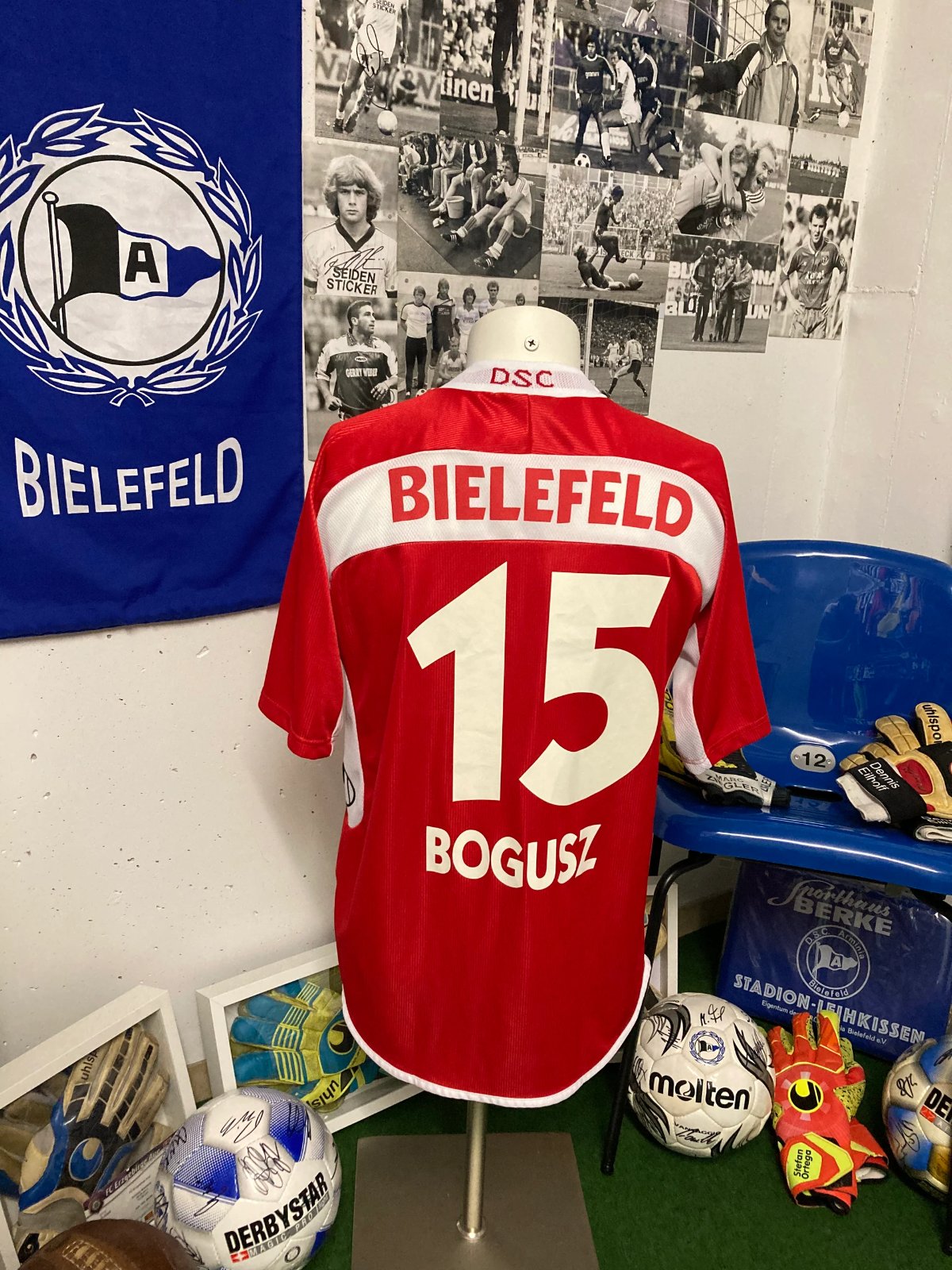 Arminia Bielefeld 2003-04 Third Kit