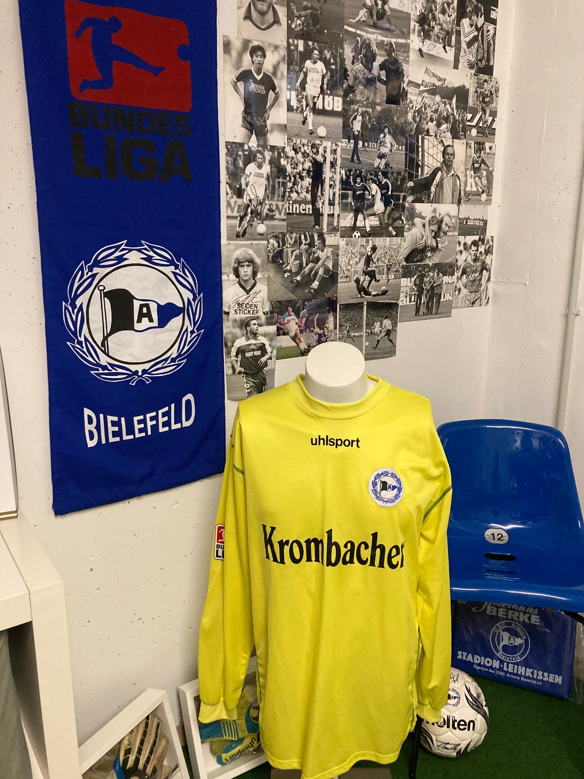 Arminia Bielefeld 2004-05 GK 4 Kit