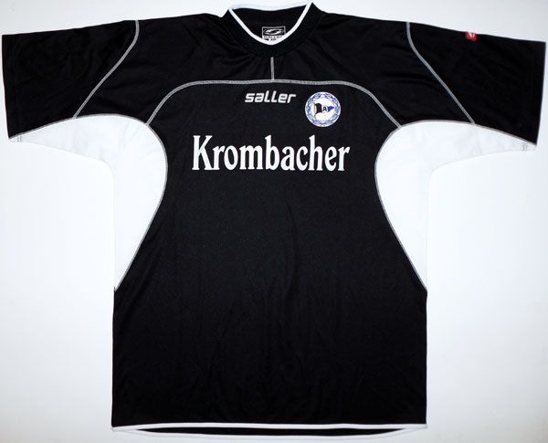 Arminia Bielefeld 2005-06 Third Kit