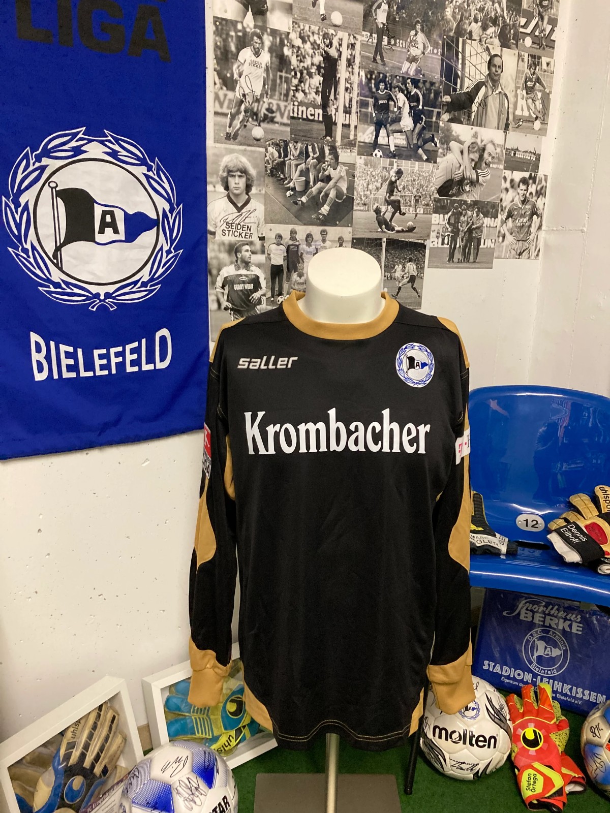 Arminia Bielefeld 2007-08 GK 2 Kit