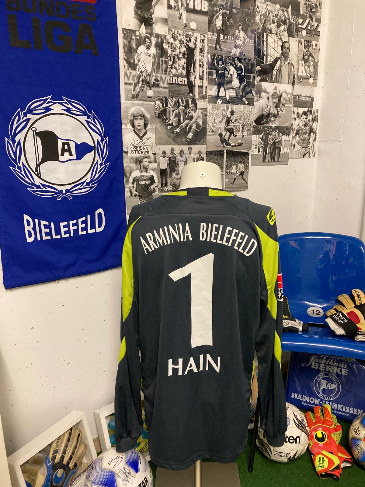 Arminia Bielefeld 2007-08 GK 5 Kit